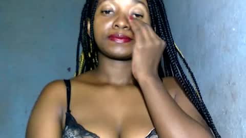 malinah01 online show from January 10, 1:09 pm
