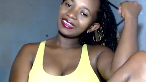 malinah01 online show from January 12, 6:28 am