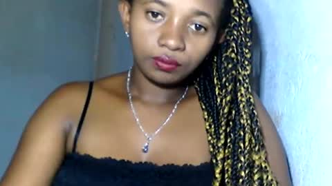 malinah01 online show from January 21, 1:00 pm