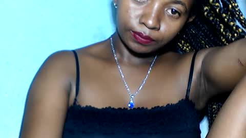 malinah01 online show from January 21, 9:46 pm