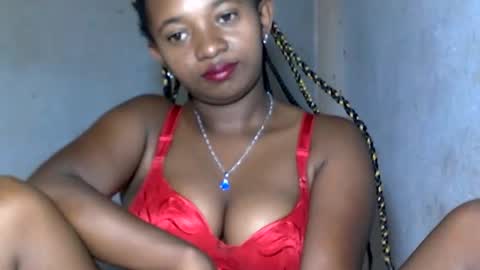 malinah01 online show from January 23, 11:48 am