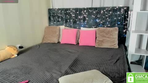 Snapshot of malisha_kiss chatting on March 15, 11:16 am Masha online show from March 15, 11:16 am