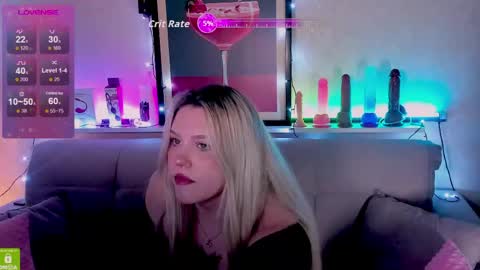 Snapshot of malisha_kiss chatting on March 24, 12:32 pm Masha online show from March 24, 12:32 pm