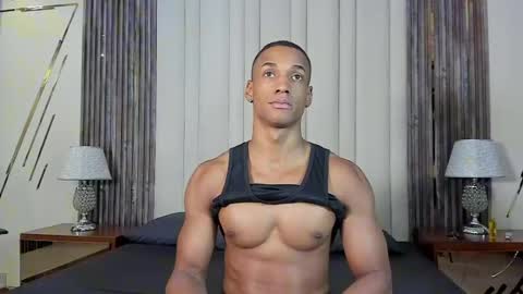 malkongarcia online show from May 15, 9:33 pm