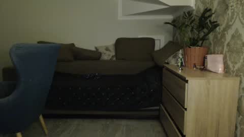 mallinia online show from November 3, 9:16 pm