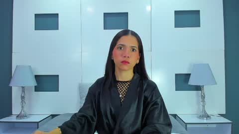 Snapshot of malori_velvet chatting on May 15, 12:23 pm MALORI online show from May 15, 12:23 pm