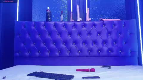 Malory online show from July 7, 5:32 am
