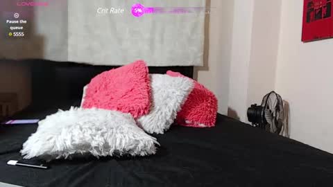 Snapshot of malory_golosa chatting on January 6, 1:53 am Malory online show from January 6, 1:53 am