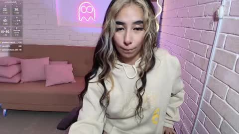 Malory  online show from March 9, 1:14 am