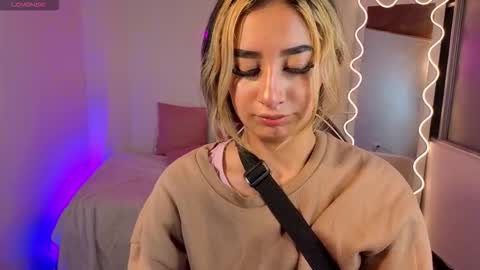 Malory  online show from October 9, 11:52 am