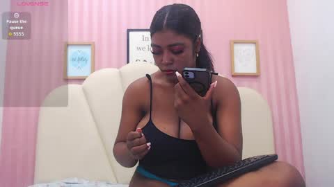 malorybrown online show from May 14, 1:40 pm