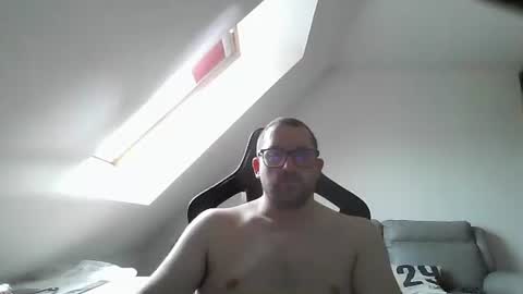 Snapshot of malou2927 chatting on November 13, 9:19 am breton online show from November 13, 9:19 am