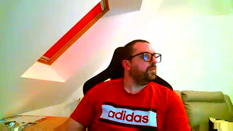 Snapshot of malou2927 chatting on November 16, 5:40 pm breton online show from November 16, 5:40 pm