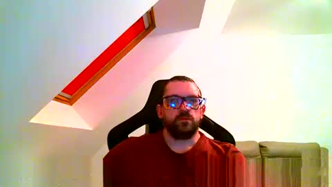 Snapshot of malou2927 chatting on November 23, 9:47 pm breton online show from November 23, 9:47 pm