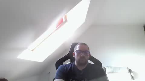 Snapshot of malou2927 chatting on February 12, 3:18 pm breton online show from February 12, 3:18 pm