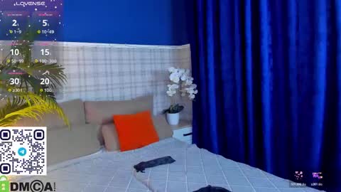 malvinadream online show from October 19, 1:06 am