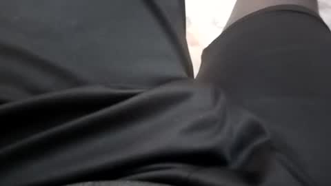 mamba2026945497 online show from June 14, 7:43 am