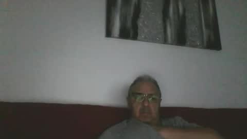 OLDMANFREE online show from May 5, 11:57 pm