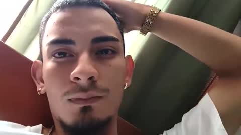 Mickey online show from April 2, 3:20 pm