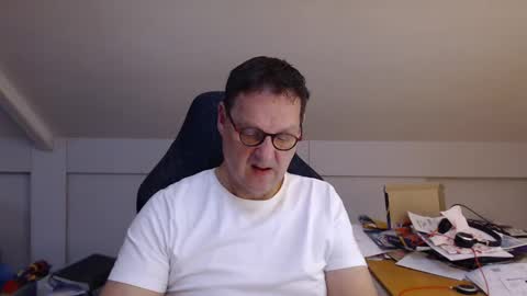 Snapshot of man2havefun chatting on January 9, 9:27 am man2havefun online show from January 9, 9:27 am