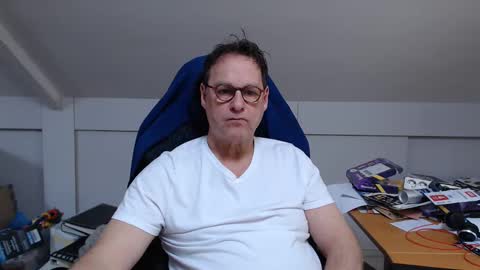 Snapshot of man2havefun chatting on March 1, 12:45 pm man2havefun online show from March 1, 12:45 pm