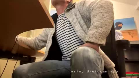 Snapshot of man38110 chatting on December 22, 10:51 pm man38110 online show from December 22, 10:51 pm