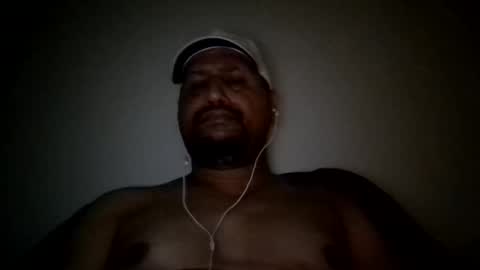 Snapshot of man_new chatting on September 13, 11:43 am Man new online show from September 13, 11:43 am