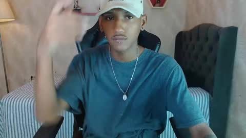 Snapshot of man_san11 chatting on October 19, 3:12 pm man_san11 online show from October 19, 3:12 pm