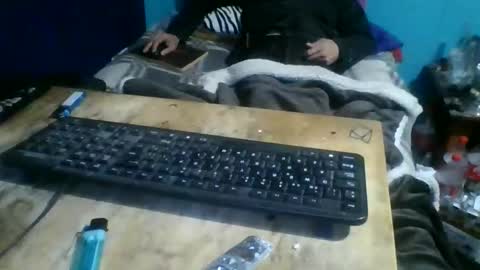 Snapshot of man_uel76 chatting on March 24, 7:13 am man_uel76 online show from March 24, 7:13 am