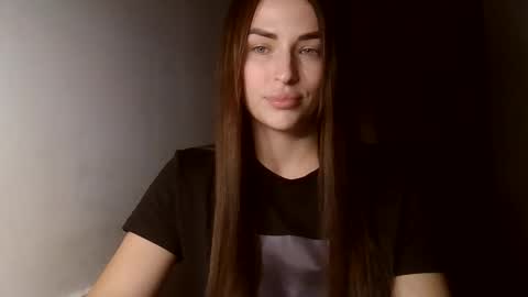 MandiBrooks online show from October 19, 3:23 pm