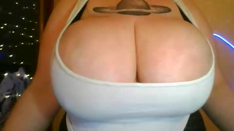 Snapshot of mandy_belcher chatting on June 5, 5:07 pm Mandy online show from June 5, 5:07 pm