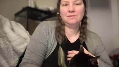 Snapshot of mandy_dancer18 chatting on February 6, 9:32 am Mandy online show from February 6, 9:32 am