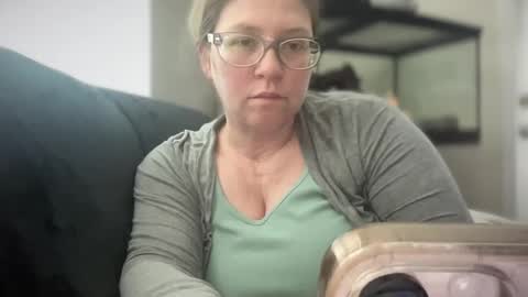 Snapshot of mandy_dancer18 chatting on October 13, 5:24 pm Mandy online show from October 13, 5:24 pm