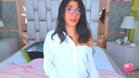 mandy_peaches online show from September 18, 5:31 am