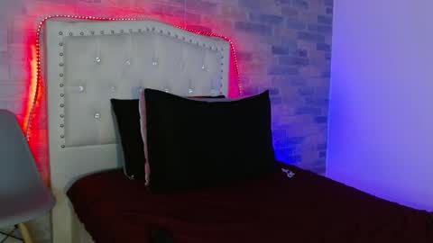 MANDY  online show from October 20, 12:16 pm