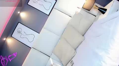 manellyksparklee online show from May 9, 1:49 pm