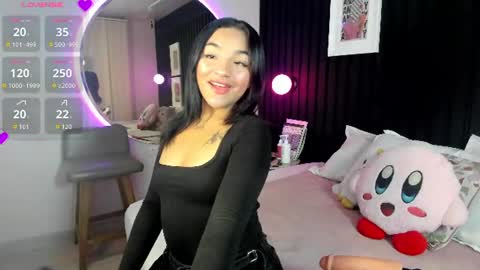 manelyk_evanss online show from June 30, 11:11 am