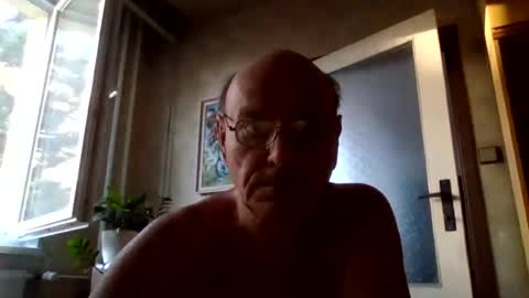 manes5858 online show from June 18, 4:13 am