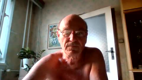 manes5858 online show from June 28, 3:34 am