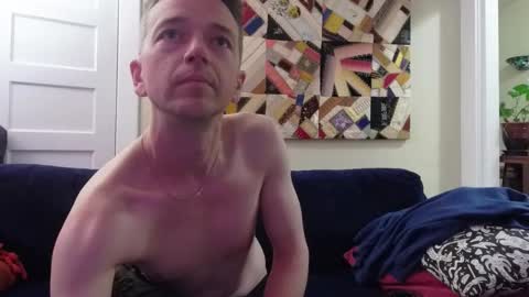 Snapshot of manfacey chatting on November 25, 6:46 am Rock Andy online show from November 25, 6:46 am