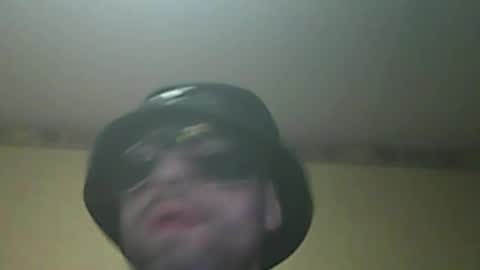 Snapshot of maniakruls chatting on February 2, 2:05 pm maniakruls online show from February 2, 2:05 pm