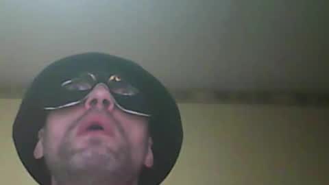 Snapshot of maniakruls chatting on February 9, 6:34 pm maniakruls online show from February 9, 6:34 pm