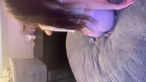 Snapshot of manicpixiedreamfrog chatting on February 3, 6:16 am manicpixiedreamfrog online show from February 3, 6:16 am