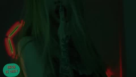 Amelie online show from May 17, 6:48 pm