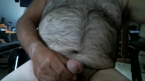Snapshot of manleg439 chatting on April 15, 4:25 pm manleg439 online show from April 15, 4:25 pm