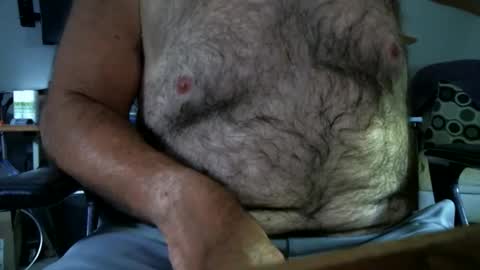 Snapshot of manleg439 chatting on May 11, 9:01 pm manleg439 online show from May 11, 9:01 pm