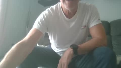 Snapshot of manngrossbite chatting on December 11, 1:17 pm manngrossbite online show from December 11, 1:17 pm