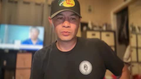 Snapshot of mannymotorz chatting on April 4, 6:55 am mannymotorz online show from April 4, 6:55 am