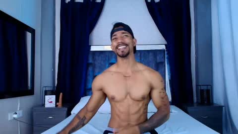 Manolo Hot 1 online show from January 24, 2:41 pm