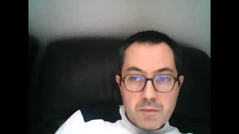 Snapshot of manu5933 chatting on January 24, 11:37 am manu5933 online show from January 24, 11:37 am